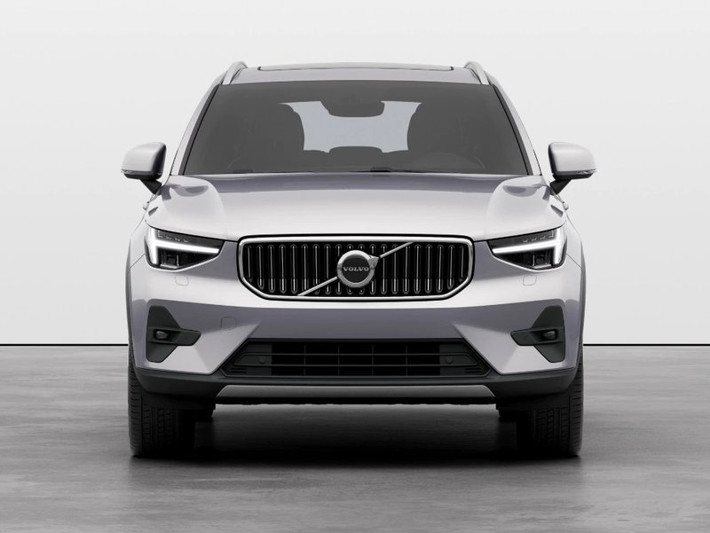 Noleggiate.it_Volvo-XC-40_F